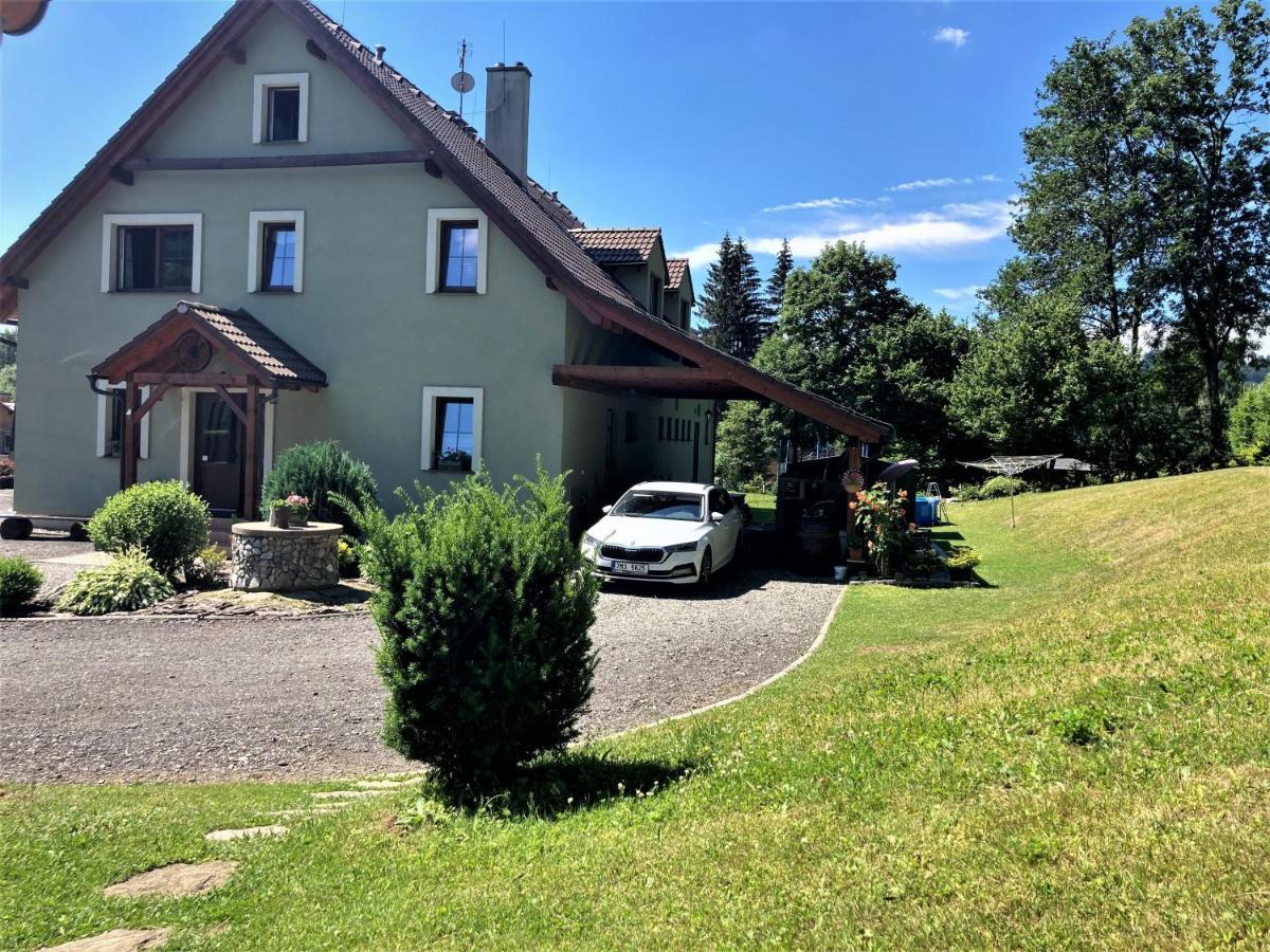 Ubytovani Trombly Loučná nad Desnou エクステリア 写真